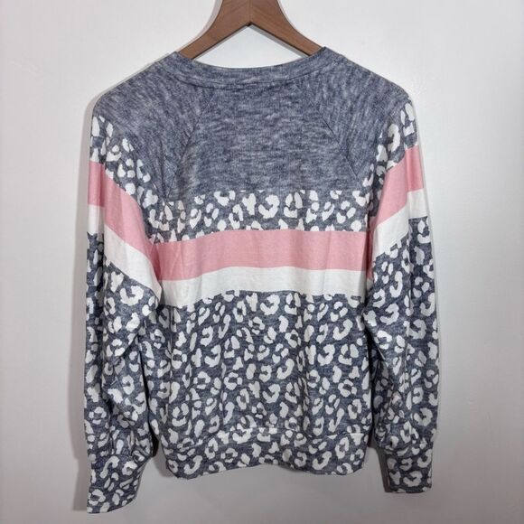 P.J. Salvage Nordstrom's *extremely soft* Long Sleeve Pajama Top NEW XS cheetah - Picture 4 of 10